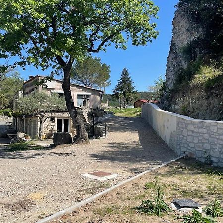 Le Castellas - Gite En Pleine Nature Montmirat Buitenkant foto